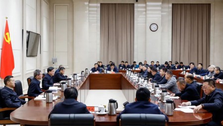 3月27日，集团董事长王浩宇参与甘肃省民营企业座谈会并作互换讲话